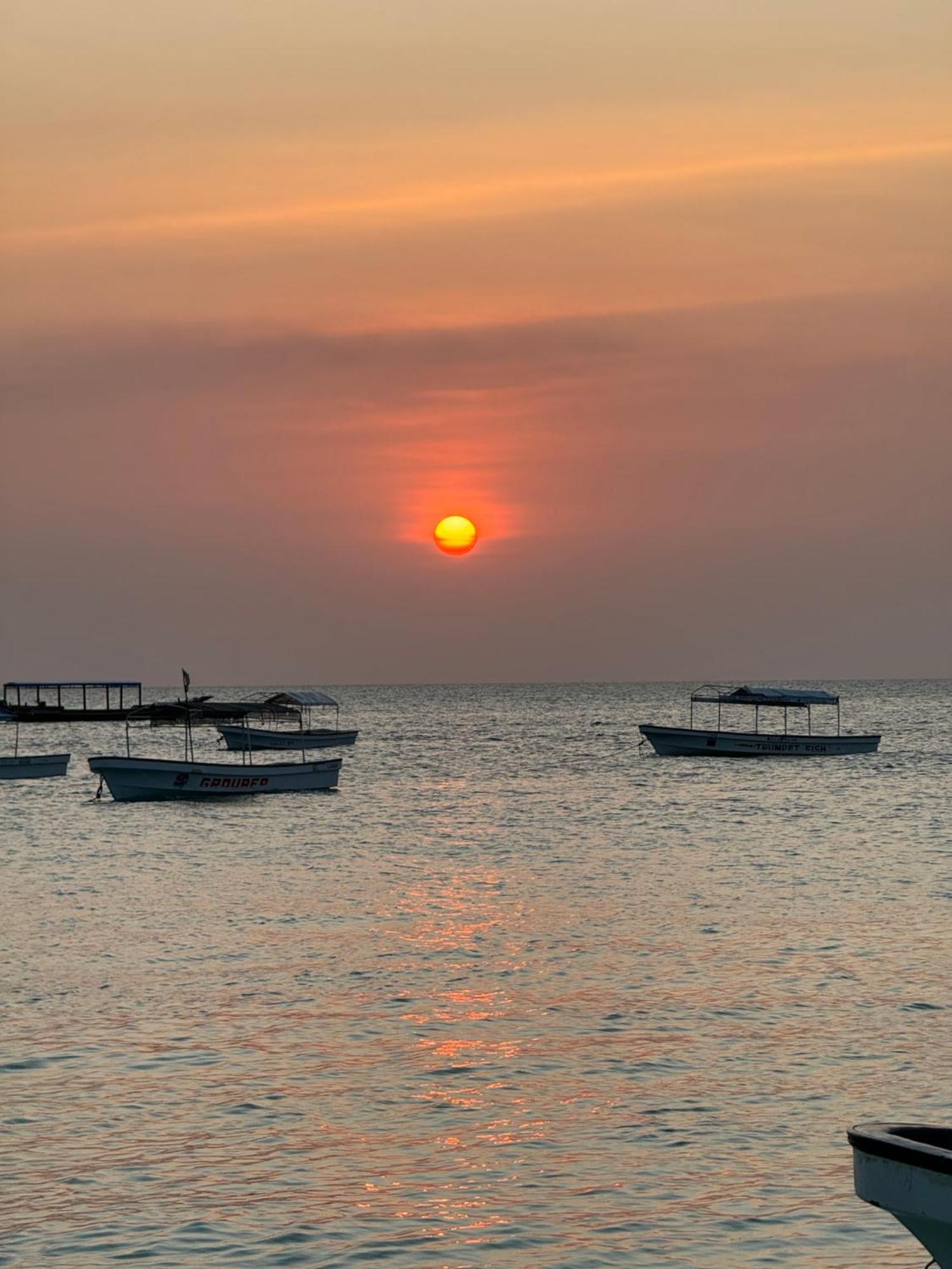 Rafiki Hotel Nungwi Beach Экстерьер фото