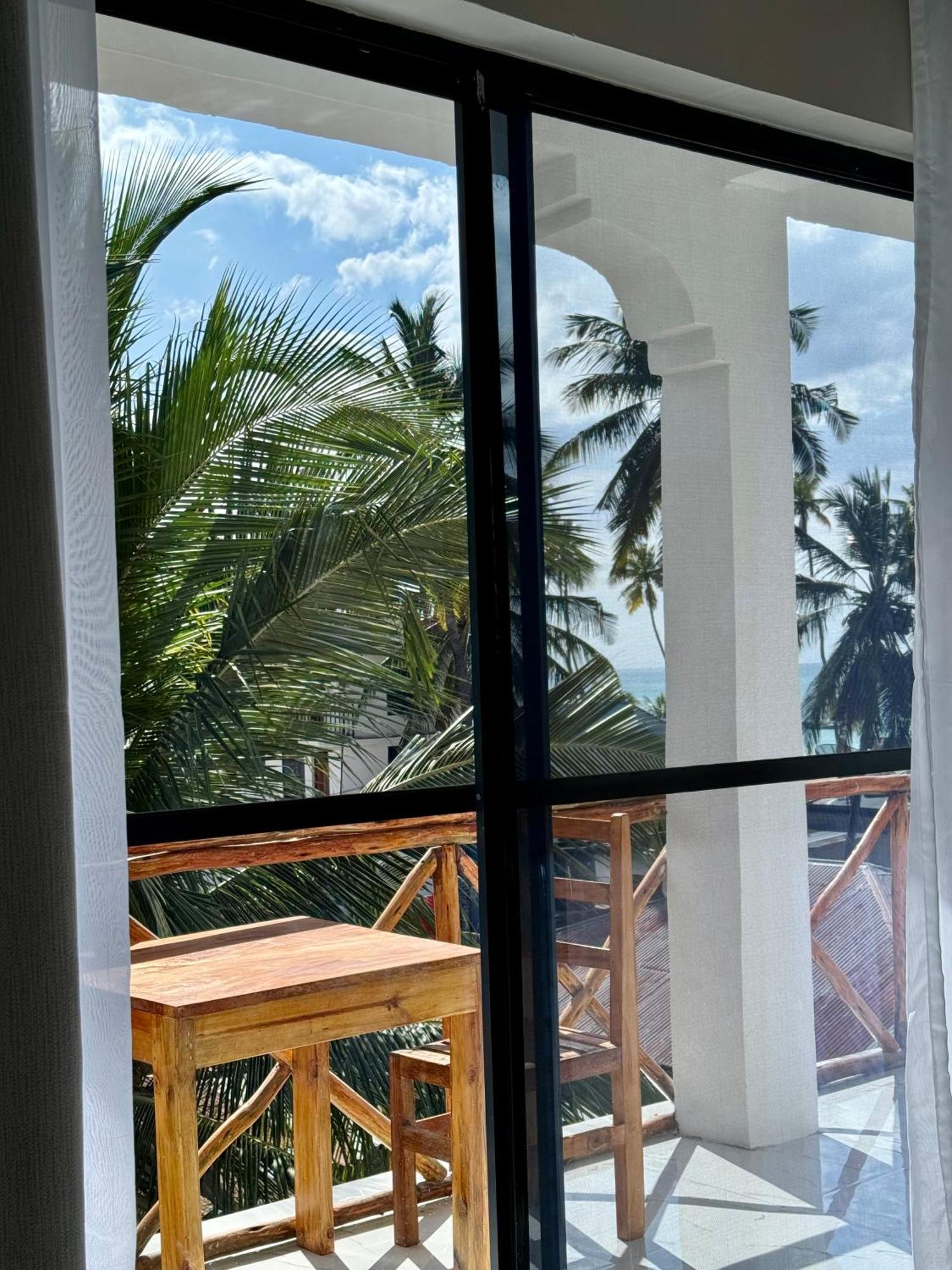 Rafiki Hotel Nungwi Beach Экстерьер фото